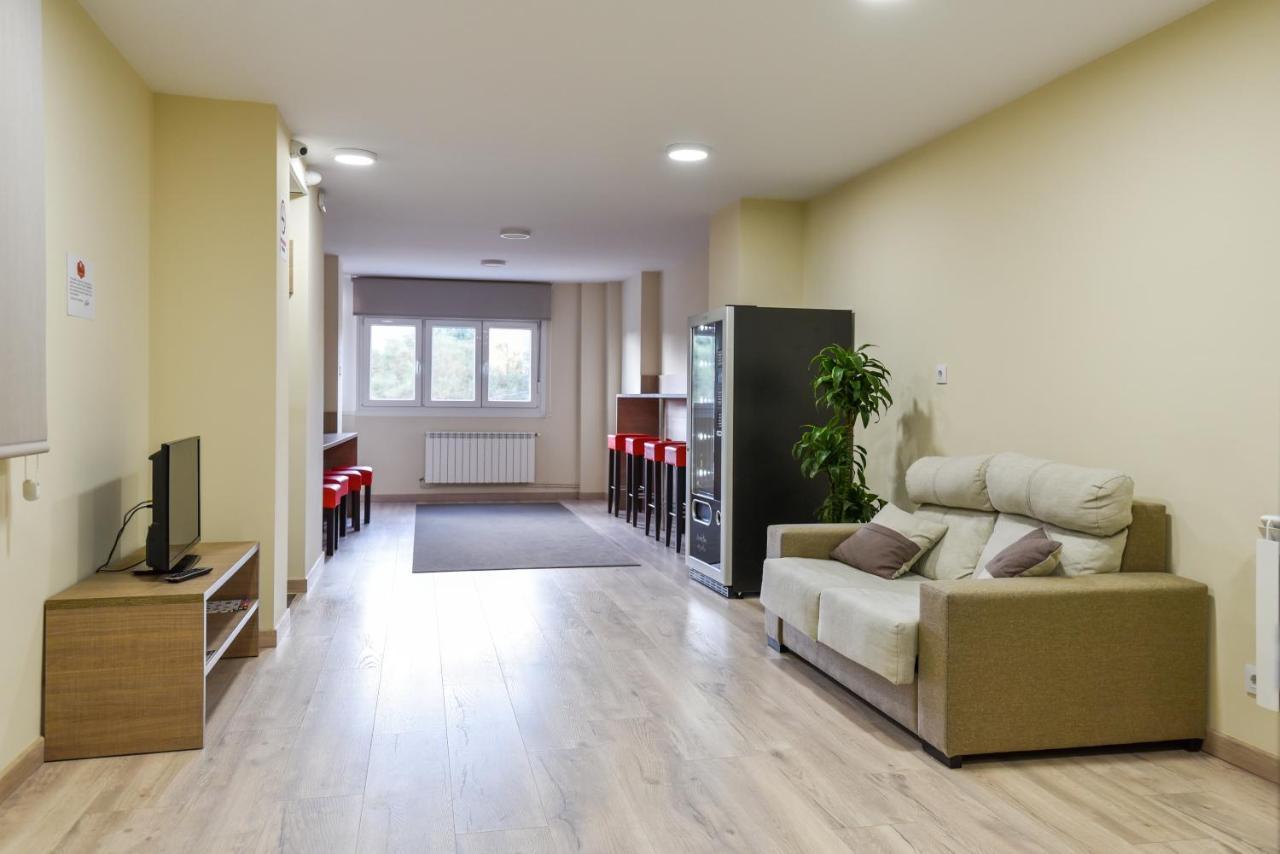 فندق Hostal Oregar سانتياغو دي كومبوستيلا المظهر الخارجي الصورة