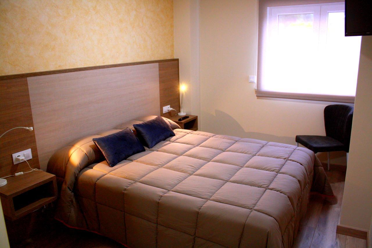 فندق Hostal Oregar سانتياغو دي كومبوستيلا المظهر الخارجي الصورة