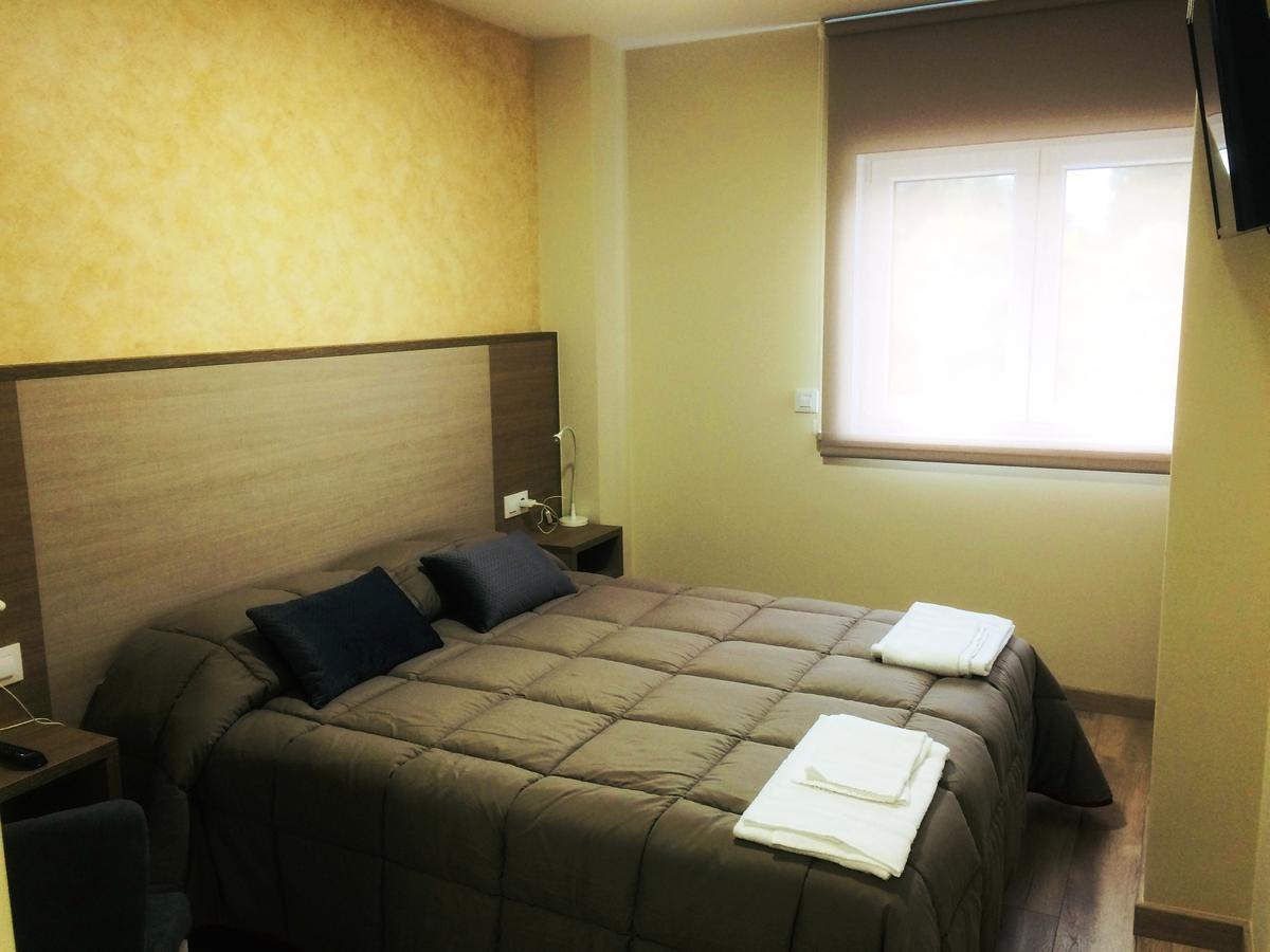 فندق Hostal Oregar سانتياغو دي كومبوستيلا المظهر الخارجي الصورة